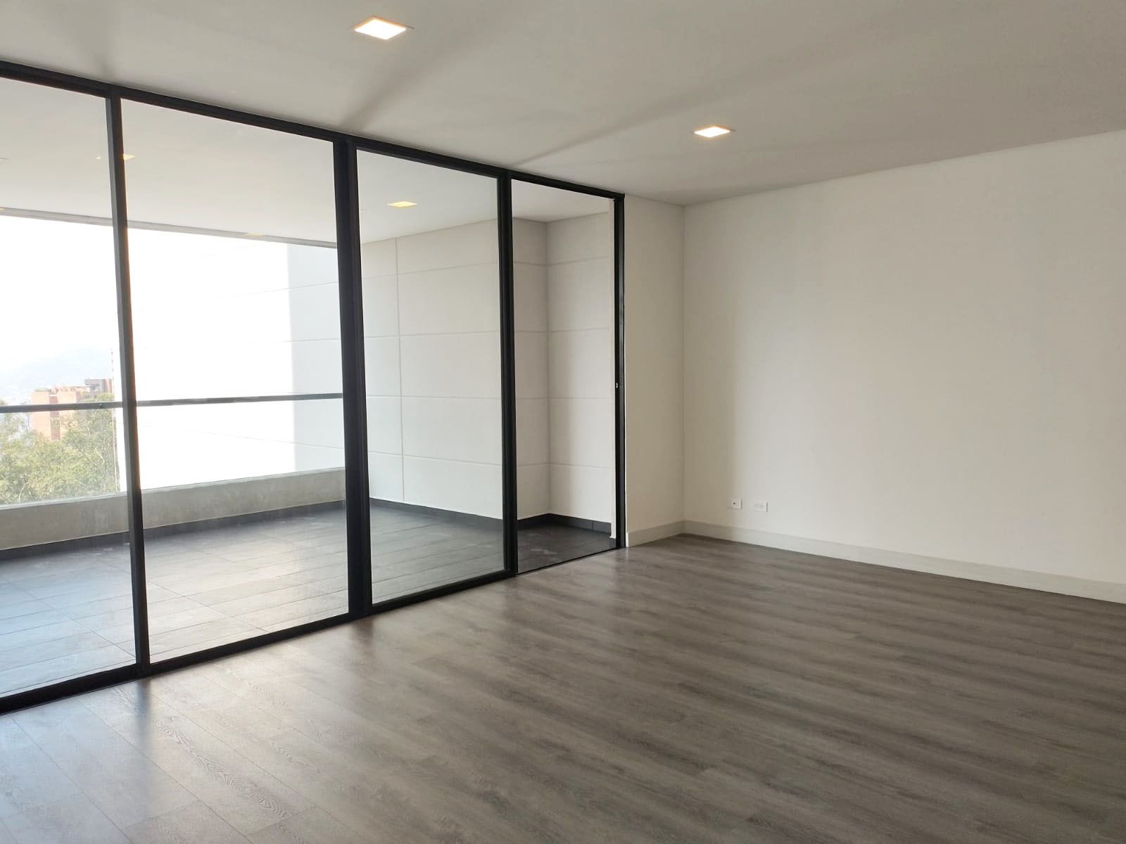 Apartamento en venta Antioquia Medellín Los Naranjos 108 m2 Habitaciones 2 Baños 3 Garajes 2 Precio $1250000000