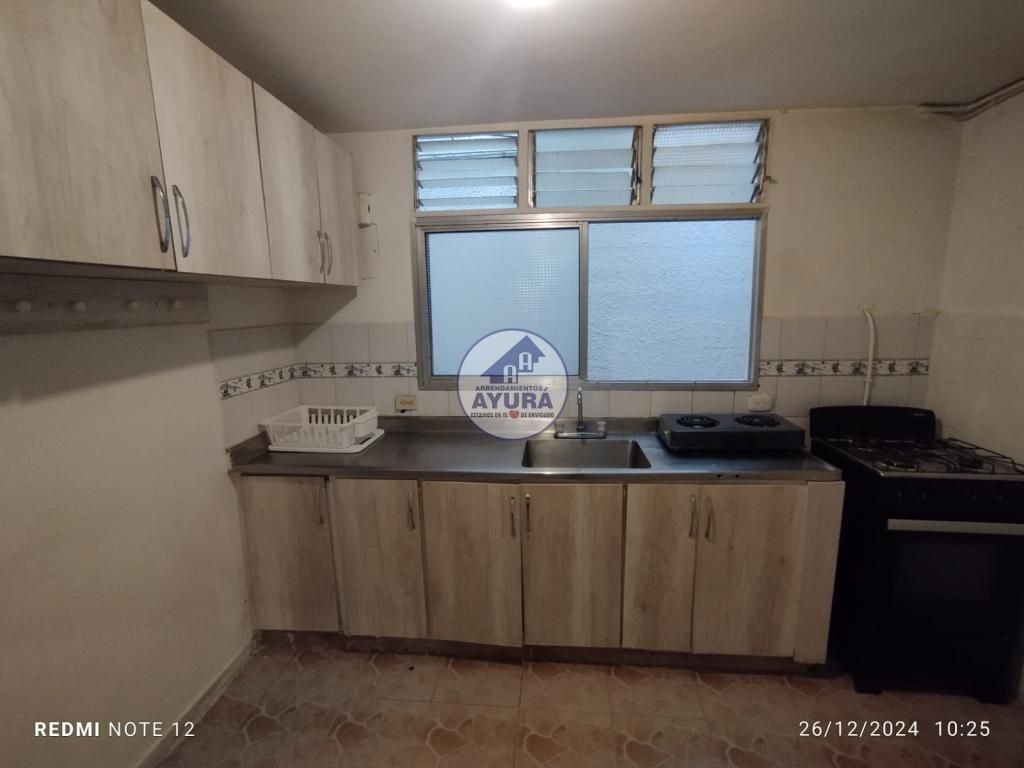 Casa en arriendo Antioquia Envigado Obrero 120 m2 Habitaciones 3 Baños 2 Garajes 0 Precio $2900000