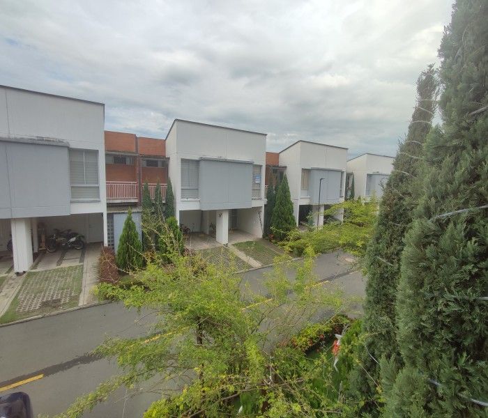 Casa en venta Valle Del Cauca Jamundí Ub Sol De Primavera 150 m2 Habitaciones 4 Baños 3 Garajes 2 Precio $500000000