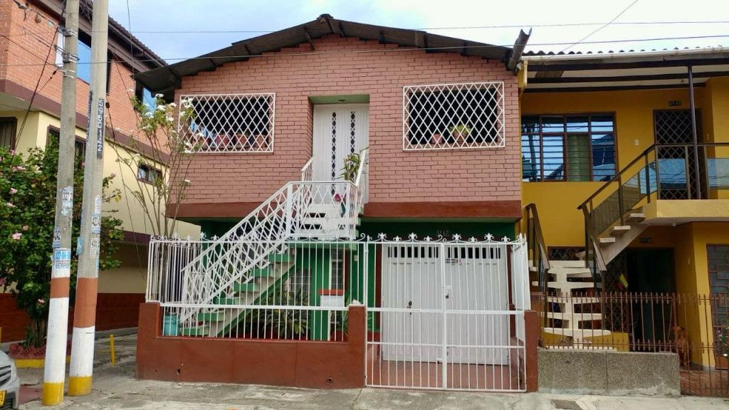 Casa en venta Valle Del Cauca Cali La Base 132 m2 Habitaciones 3 Baños 1 Garajes 0 Precio $320000000