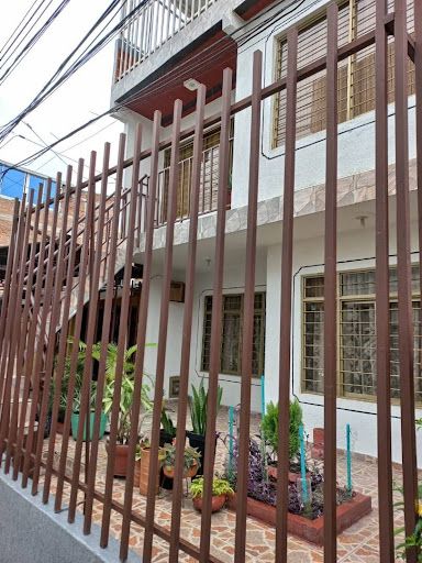 Apartaestudio en arriendo Valle Del Cauca Cali Los Pinos 90 m2 Habitaciones 1 Baños 1 Garajes 0 Precio $500000