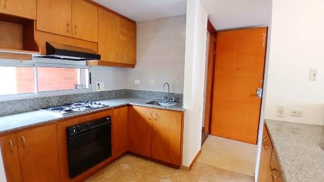 Apartamento en arriendo Antioquia Medellín San Lucas 94 m2 Habitaciones 3 Baños 2 Garajes 2 Precio $3900000
