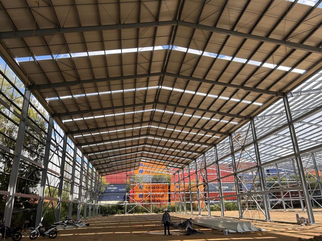 Bodega en arriendo Valle Del Cauca Cali Industrial 2050 m2 Habitaciones 0 Baños 4 Garajes 4 Precio $55350000