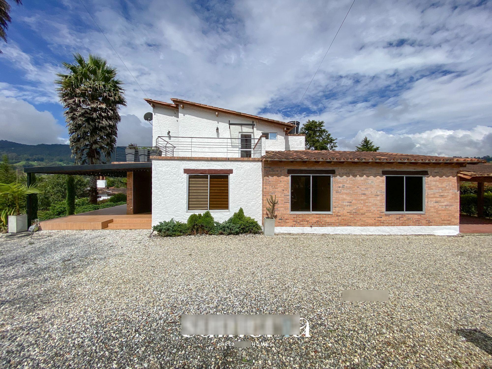 Casa Campestre en arriendo o venta Antioquia Rionegro El Porvenir 6970 m2 Habitaciones 4 Baños 5 Garajes 6 Precio venta $3500000000 Precio arriendo $14700000