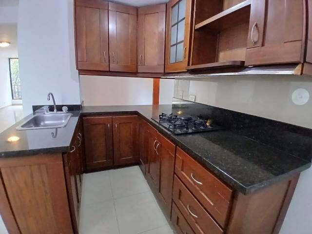 Apartamento en arriendo Antioquia Medellín Patio Bonito 95 m2 Habitaciones 3 Baños 3 Garajes 1 Precio $3500000
