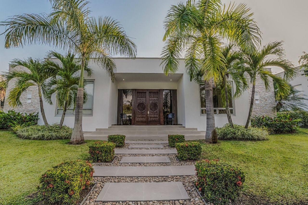 Casa en venta Huila Rivera Rivera 1398 m2 Habitaciones 3 Baños 6 Garajes 0 Precio $2200000000