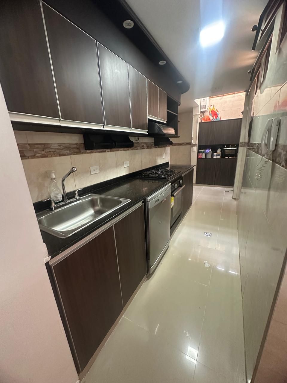 Casa en venta Valle Del Cauca Cali Unidad Residencial El Coliseo 160 m2 Habitaciones 3 Baños 3 Garajes 2 Precio $420000000