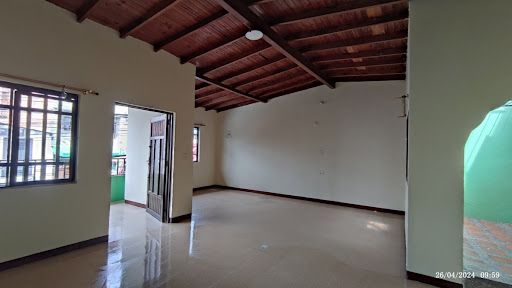 Casa en arriendo Antioquia Medellín Castilla 90 m2 Habitaciones 4 Baños 1 Garajes 0 Precio $1500000