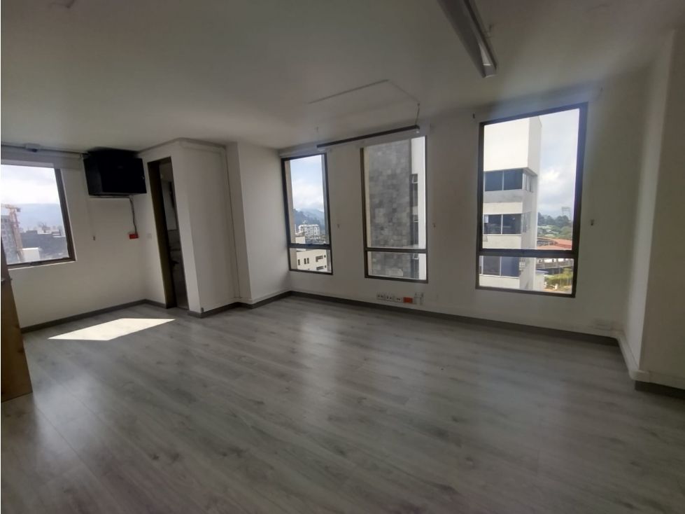 Oficina en venta Caldas Manizales Palo Grande 67 m2 Habitaciones 0 Baños 1 Garajes 1 Precio $320000000
