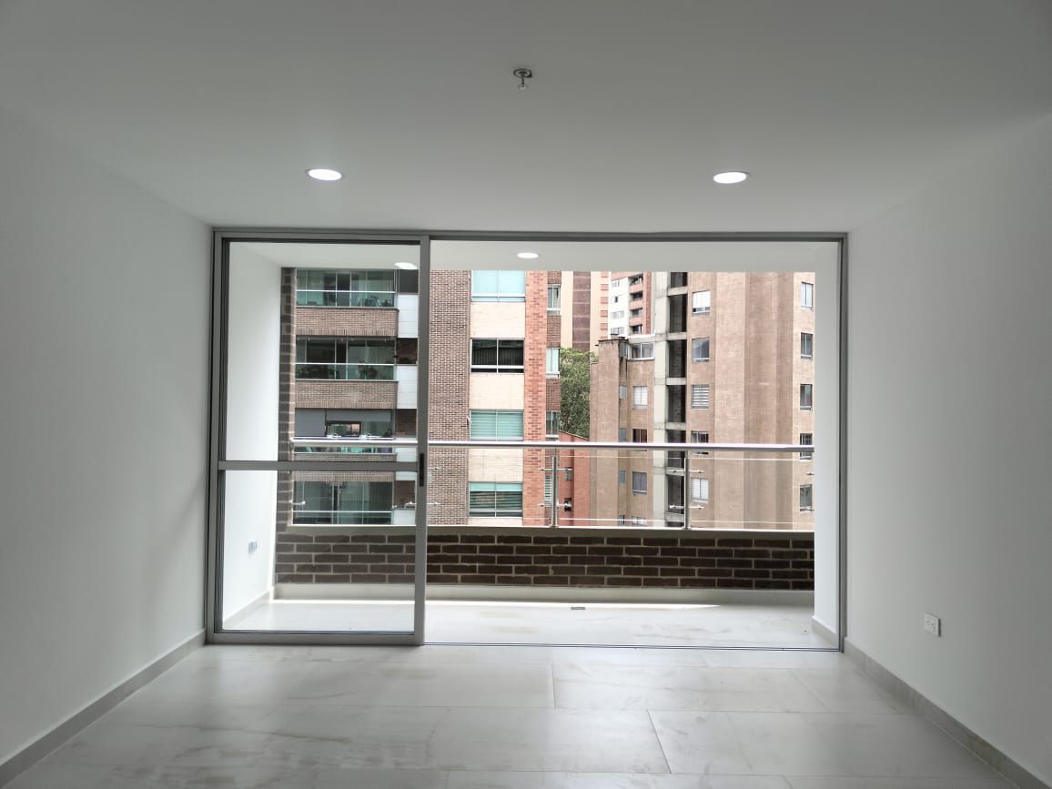 Apartamento en arriendo o venta Antioquia Envigado Bosques De Zúñiga 86 m2 Habitaciones 3 Baños 3 Garajes 1 Precio venta $750000000 Precio arriendo $4650000