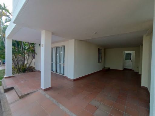 Casa en venta Huila Neiva Nn 257 m2 Habitaciones 3 Baños 4 Garajes 2 Precio $880000000