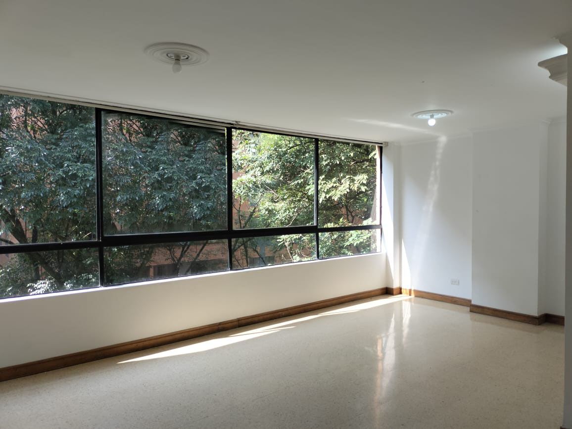 Apartamento en arriendo Antioquia Envigado Las Palmas 120 m2 Habitaciones 3 Baños 3 Garajes 2 Precio $3650000