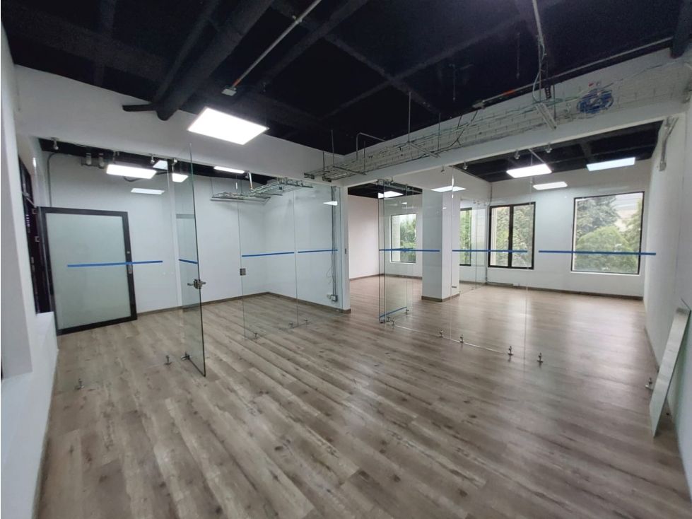 Oficina en arriendo Antioquia Medellín La Aguacatala 70 m2 Habitaciones 0 Baños 0 Garajes 1 Precio $7247230