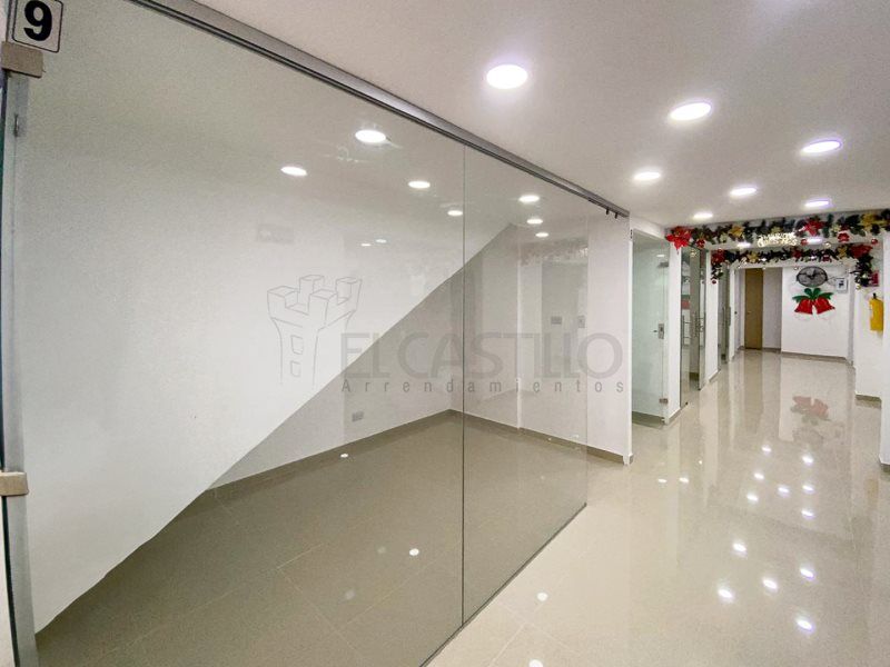 Local en arriendo Antioquia Itagüí Santa María No 3 8 m2 Habitaciones 0 Baños 0 Garajes 0 Precio $1300000