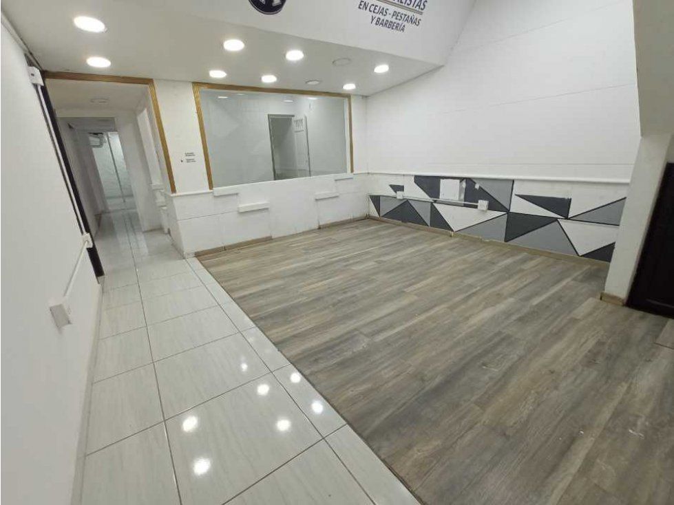 Local en arriendo Antioquia Envigado Zona Centro 120 m2 Habitaciones 0 Baños 3 Garajes 0 Precio $3180000