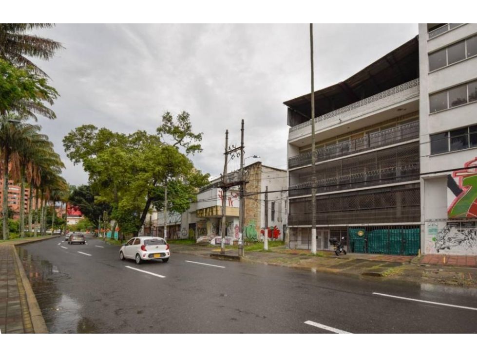 Edificio en venta Valle Del Cauca Cali Centenario 1200 m2 Habitaciones 11 Baños 8 Garajes 5 Precio $4200000000