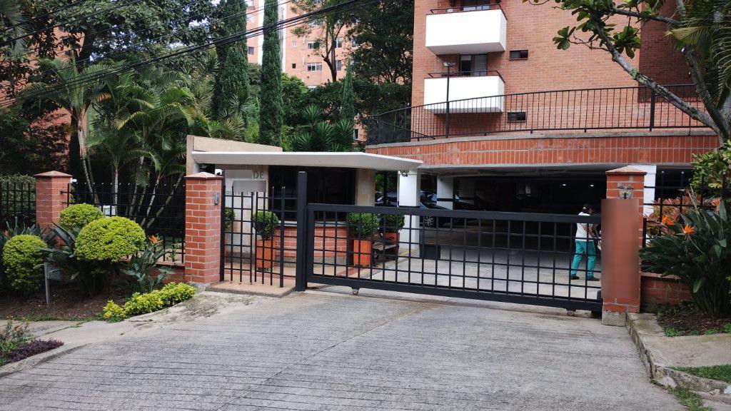 Apartamento en venta Antioquia Medellín El Diamante No2 121 m2 Habitaciones 4 Baños 3 Garajes 1 Precio $700000000