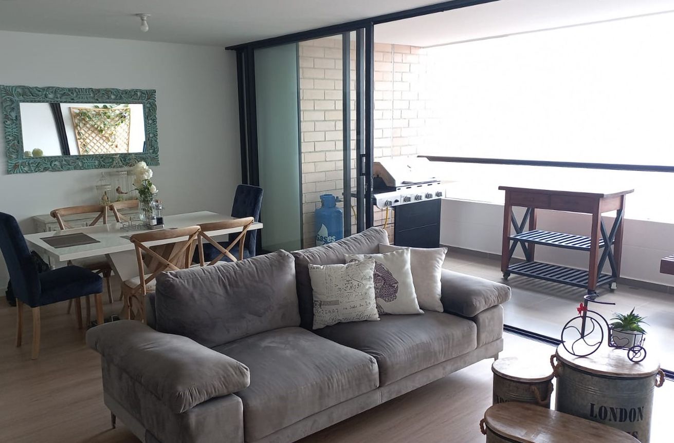 Apartamento en arriendo Antioquia Envigado El Chinguí 154 m2 Habitaciones 2 Baños 3 Garajes 2 Precio $8350000