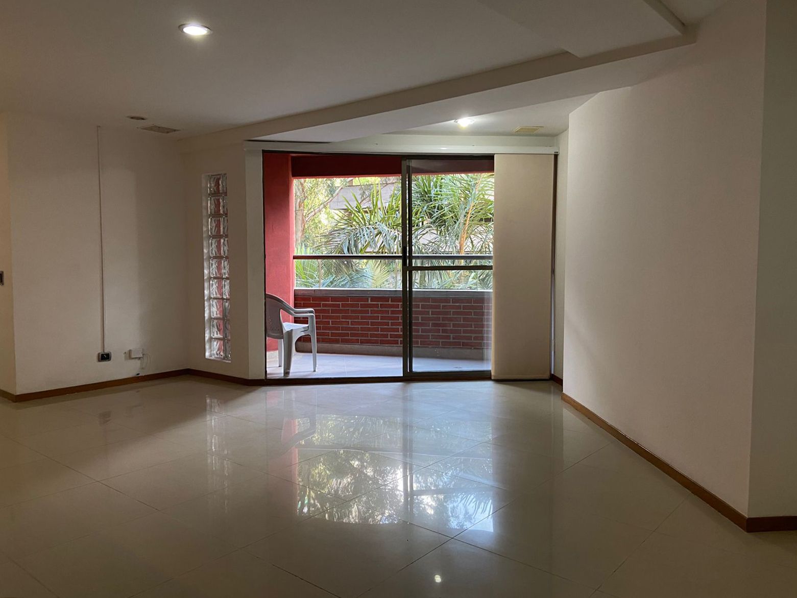 Apartamento en arriendo Antioquia Sabaneta Pan De Azúcar 111 m2 Habitaciones 3 Baños 3 Garajes 1 Precio $4000000