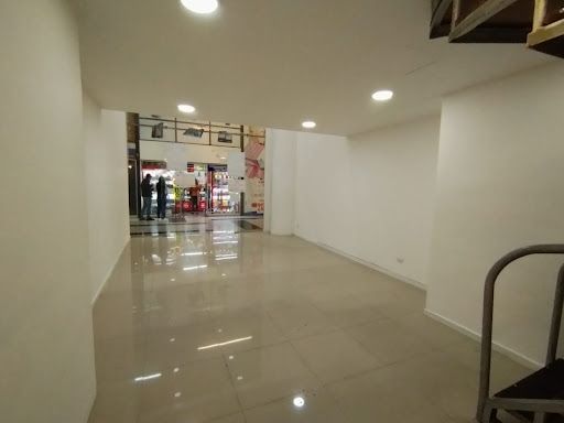 Local en venta Cundinamarca Bogotá Niza Norte 49 m2 Habitaciones 0 Baños 0 Garajes 1 Precio $600000000