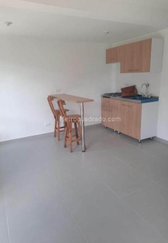 Casa en arriendo Antioquia El Carmen De Viboral El Centro 57 m2 Habitaciones 3 Baños 2 Garajes 0 Precio $1400000
