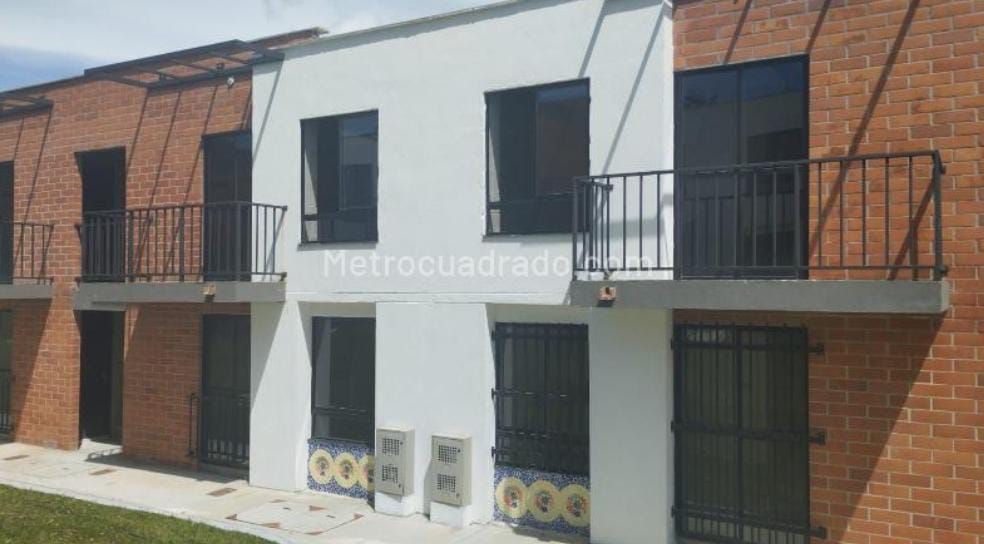Casa en arriendo Antioquia El Carmen De Viboral El Centro 57 m2 Habitaciones 3 Baños 2 Garajes 0 Precio $1400000