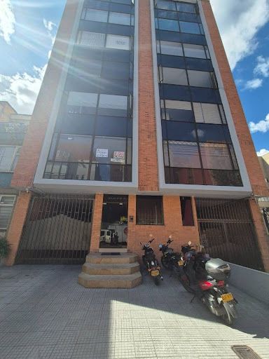 Oficina en arriendo Cundinamarca Bogotá Antiguo Country 26 m2 Habitaciones 0 Baños 1 Garajes 0 Precio $2150000