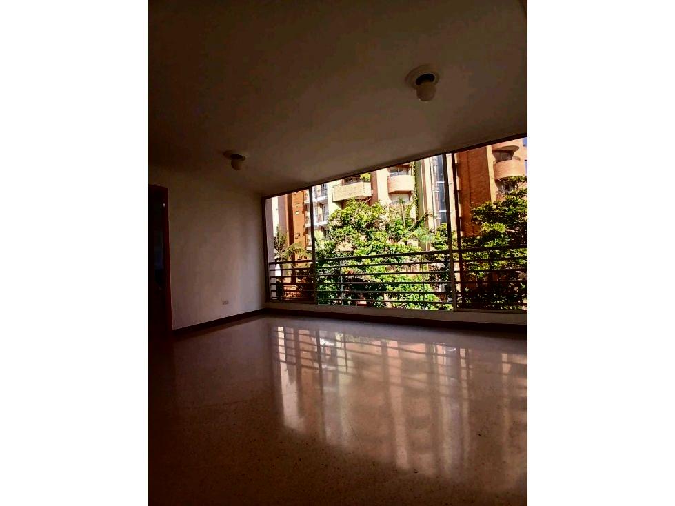 Apartamento en arriendo Antioquia Medellín Las Acacias 80 m2 Habitaciones 3 Baños 2 Garajes 1 Precio $3500000