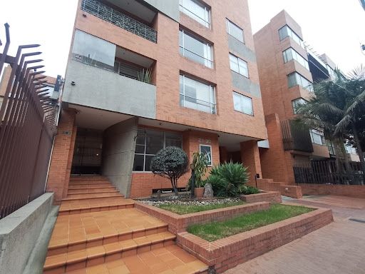 Apartamento en venta Cundinamarca Bogotá Santa Bibiana 130 m2 Habitaciones 3 Baños 3 Garajes 3 Precio $930000000