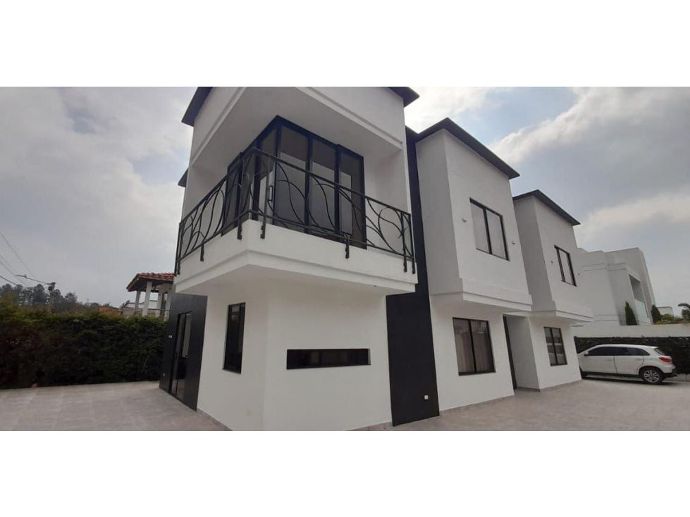 Casa en arriendo Antioquia Rionegro Centro 240 m2 Habitaciones 4 Baños 4 Garajes 5 Precio $7000000