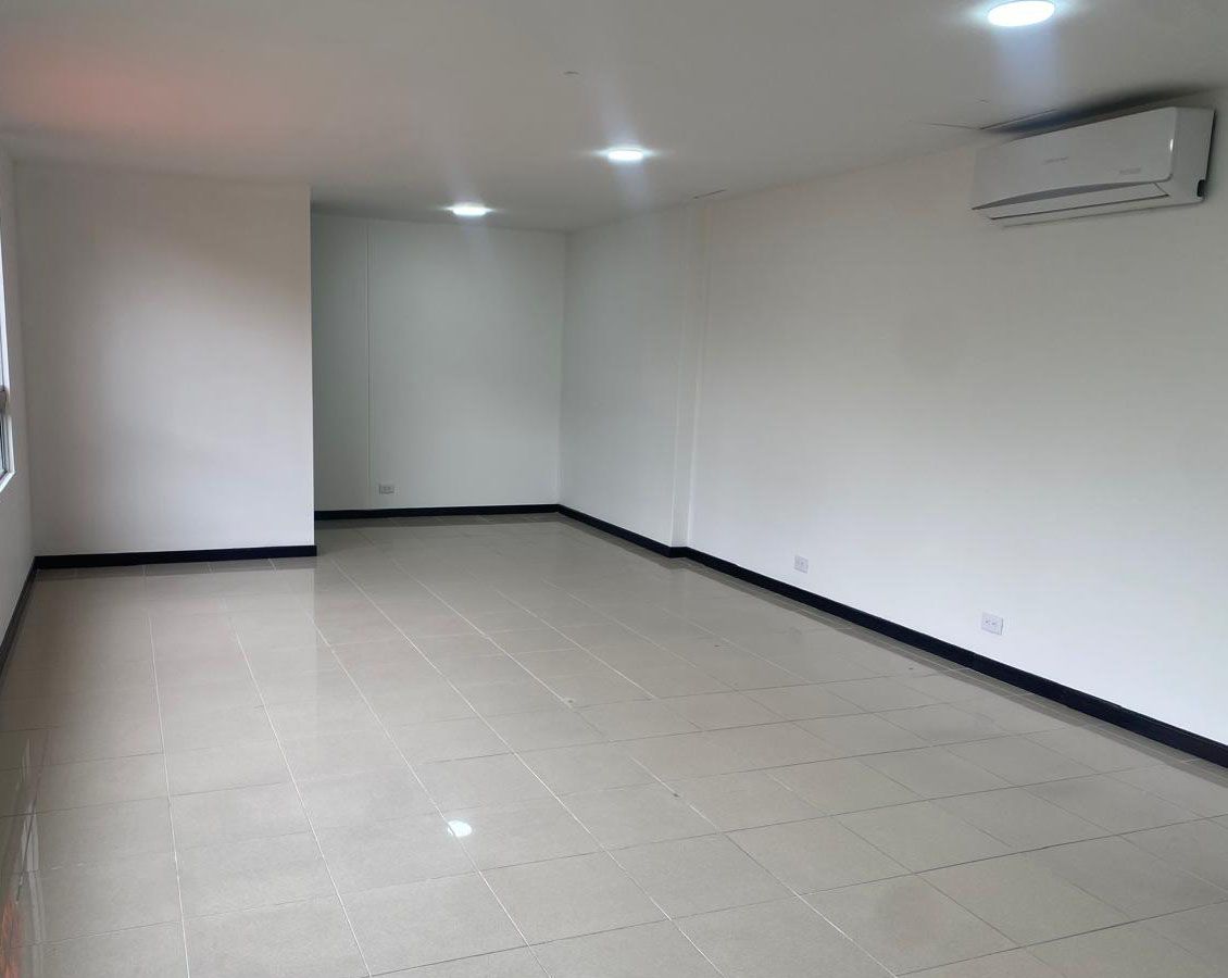 Oficina en arriendo Antioquia Medellín El Poblado 50 m2 Habitaciones 0 Baños 1 Garajes 1 Precio $3800000
