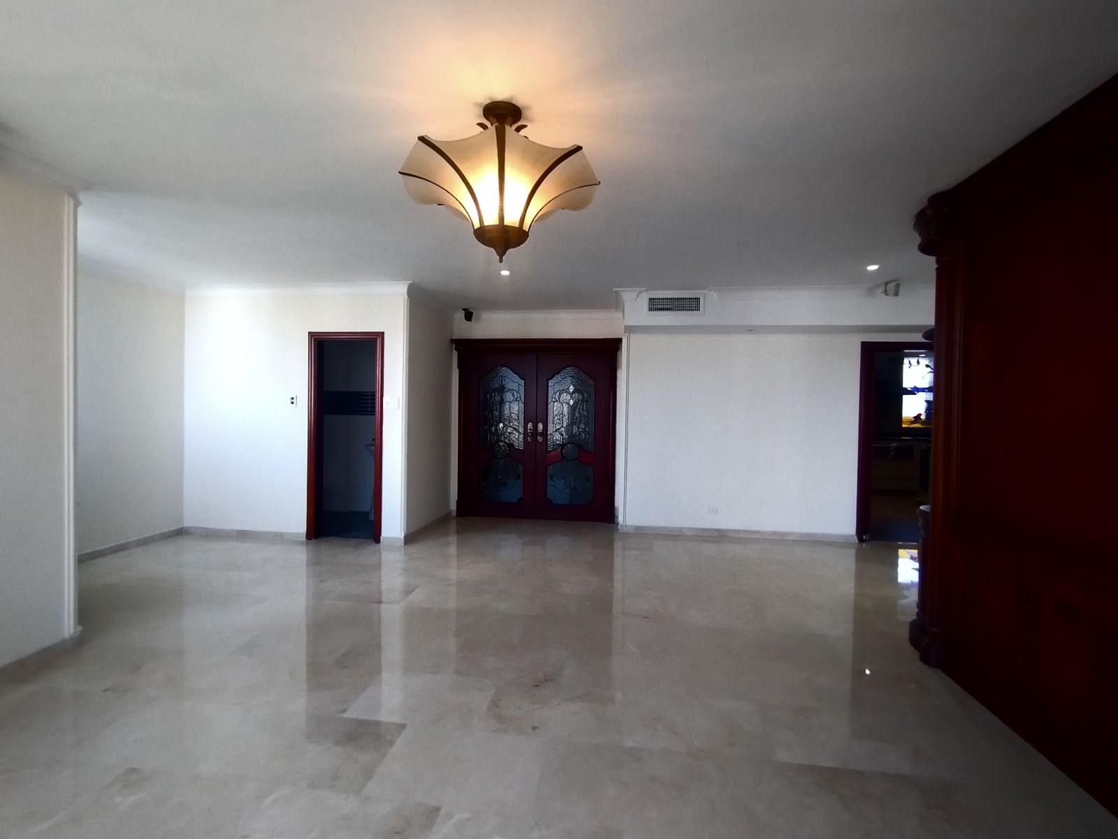 Apartamento en arriendo o venta Atlántico Barranquilla El Prado 474 m2 Habitaciones 4 Baños 5 Garajes 3 Precio venta $1750000000 Precio arriendo $11200000