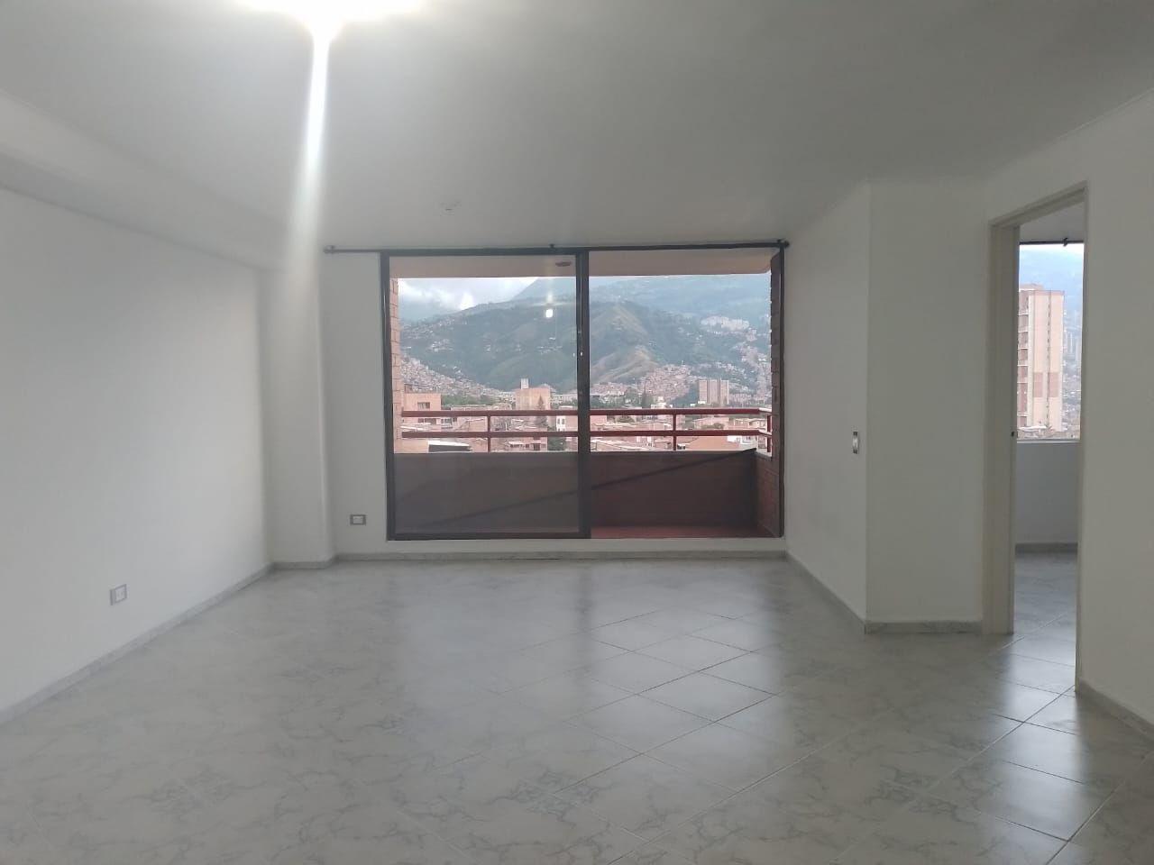 Apartamento en arriendo Antioquia Medellín Santa Teresita 140 m2 Habitaciones 4 Baños 2 Garajes 1 Precio $3600000