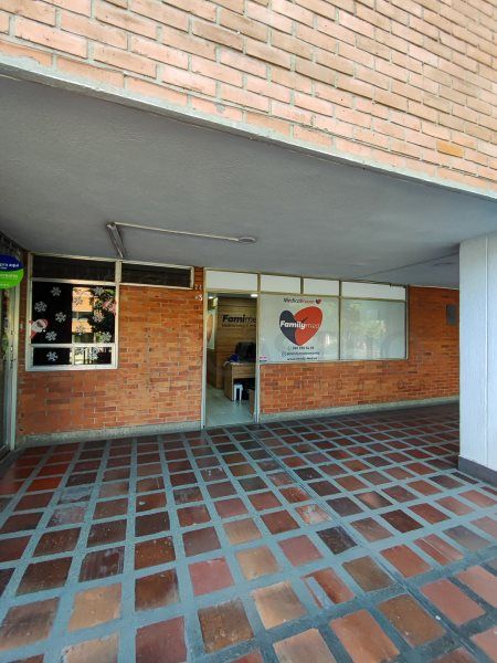 Oficina en arriendo Antioquia Medellín El Velodromo 38 m2 Habitaciones 0 Baños 2 Garajes 0 Precio $4200000