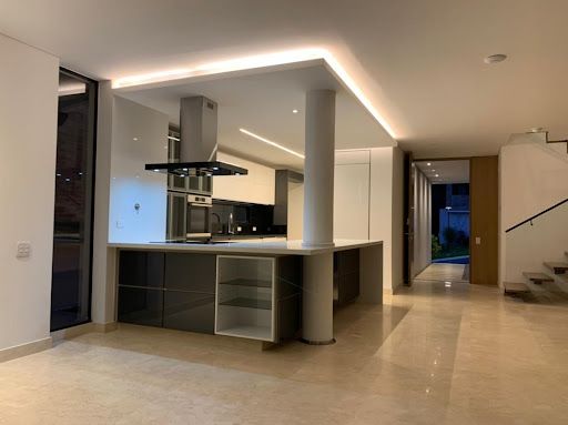 Casa en arriendo Antioquia Envigado Loma Del Atravesado 657 m2 Habitaciones 3 Baños 4 Garajes 2 Precio $18700000