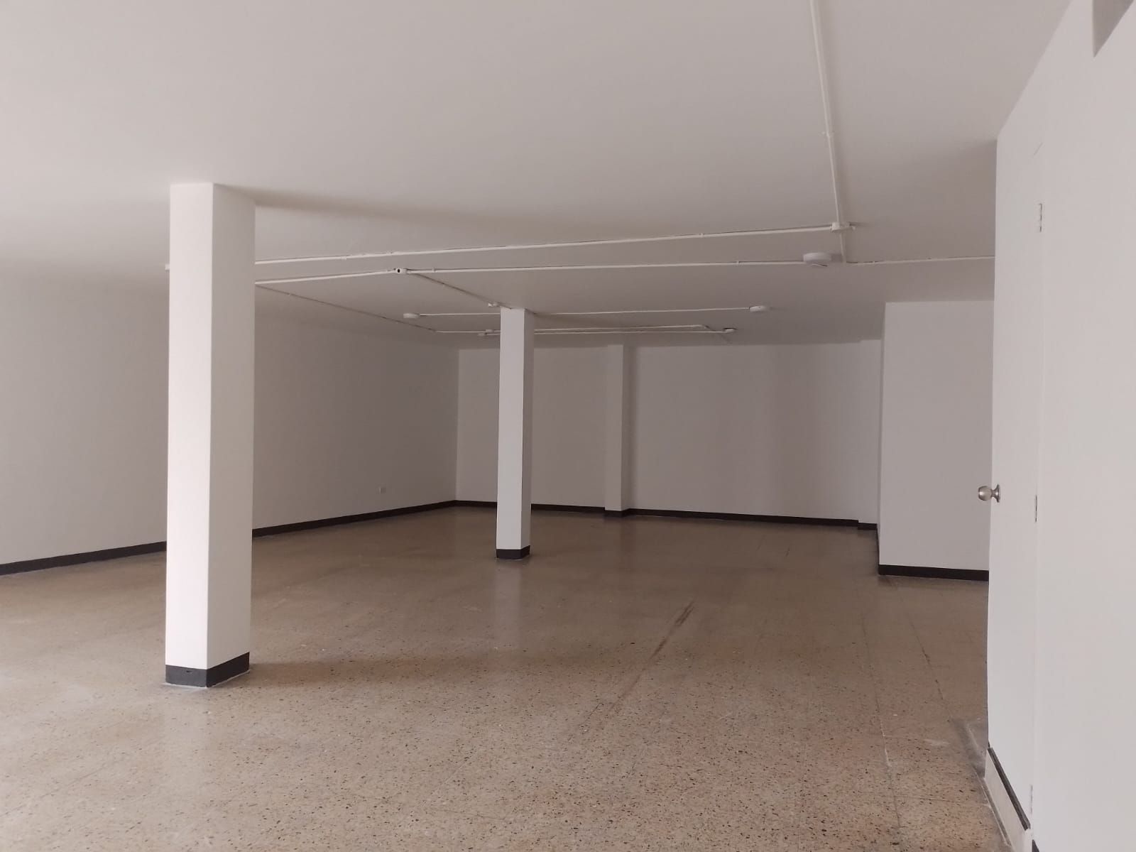 Local Comercial en arriendo Antioquia Medellín San Joaquin 161 m2 Habitaciones 2 Baños 2 Garajes 0 Precio $4100000