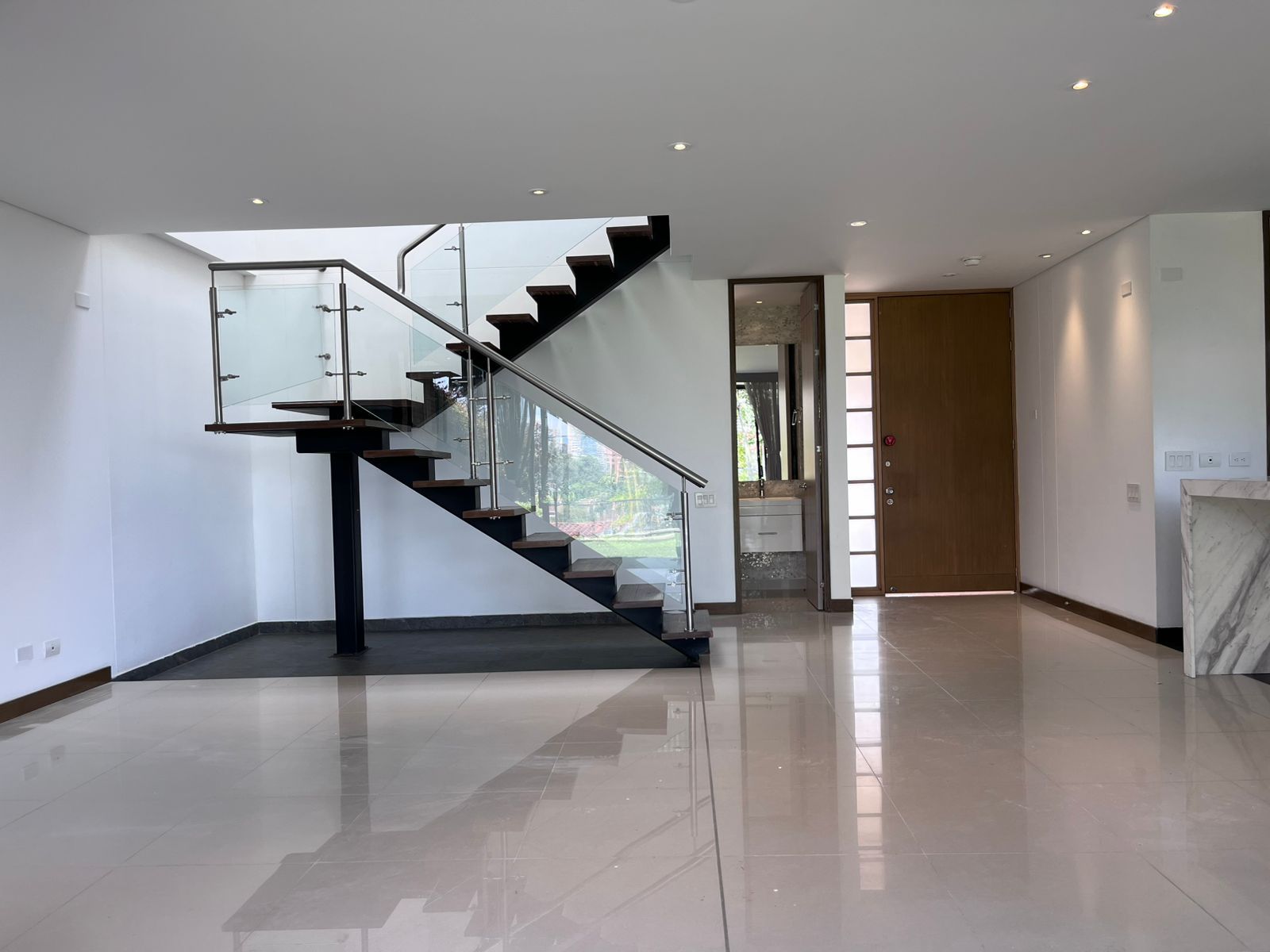 Casa en arriendo Antioquia Envigado Las Palmas 226 m2 Habitaciones 3 Baños 4 Garajes 4 Precio $17800000