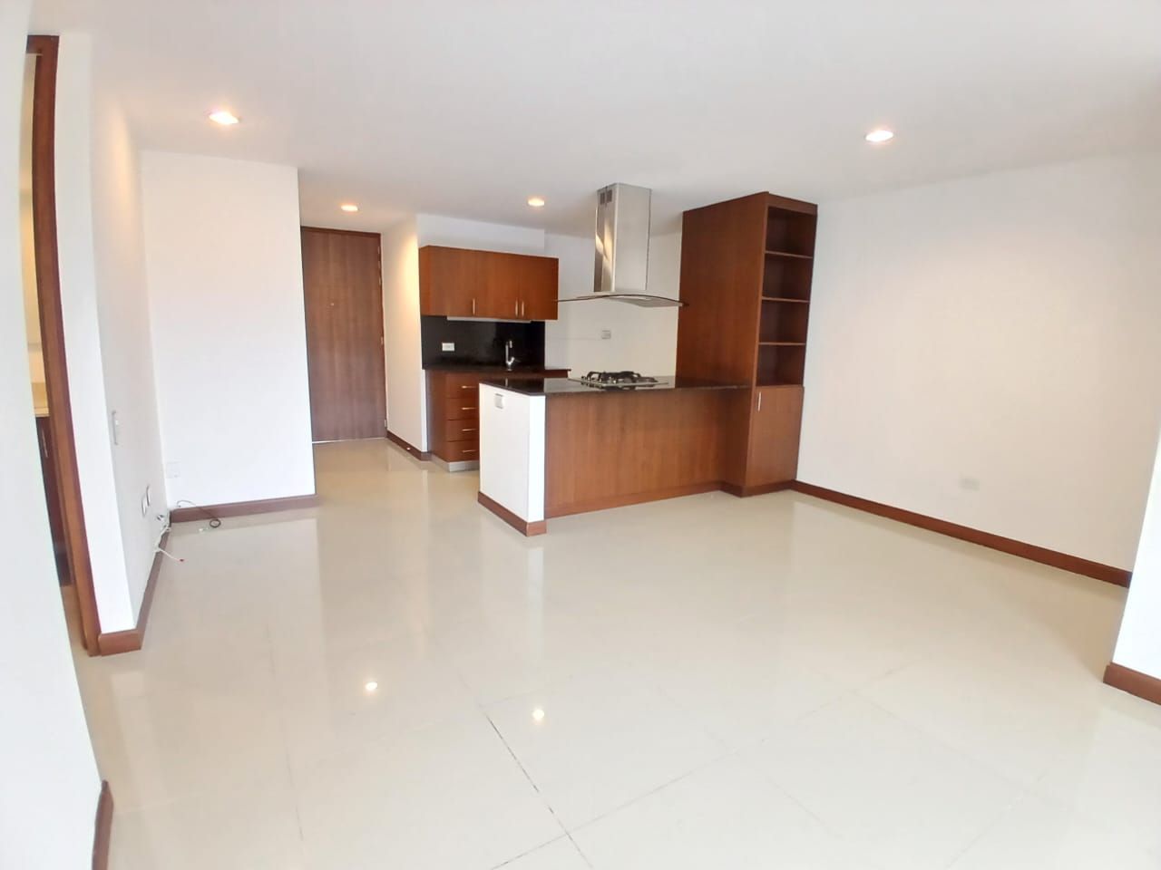 Apartamento en arriendo Antioquia Medellín Naranjitos 68 m2 Habitaciones 2 Baños 2 Garajes 1 Precio $3500000