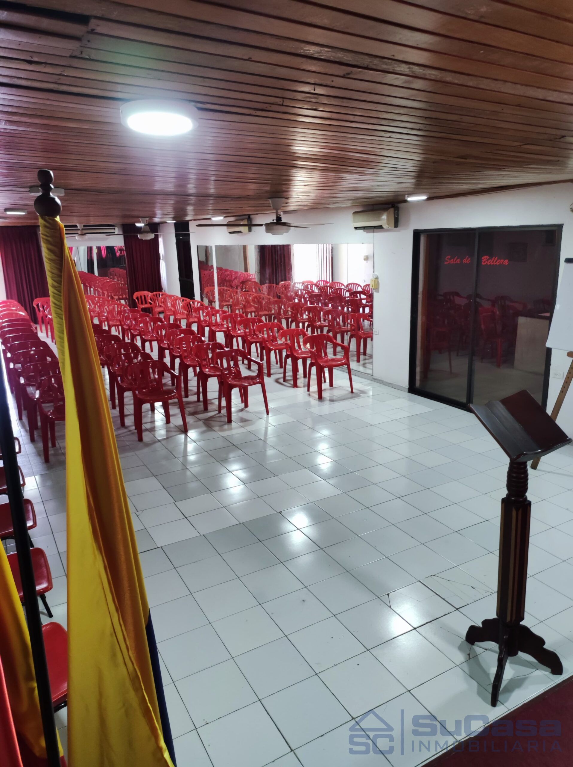 Local en arriendo Bolívar Cartagena Manga 300 m2 Habitaciones 0 Baños 2 Garajes 0 Precio $7000000