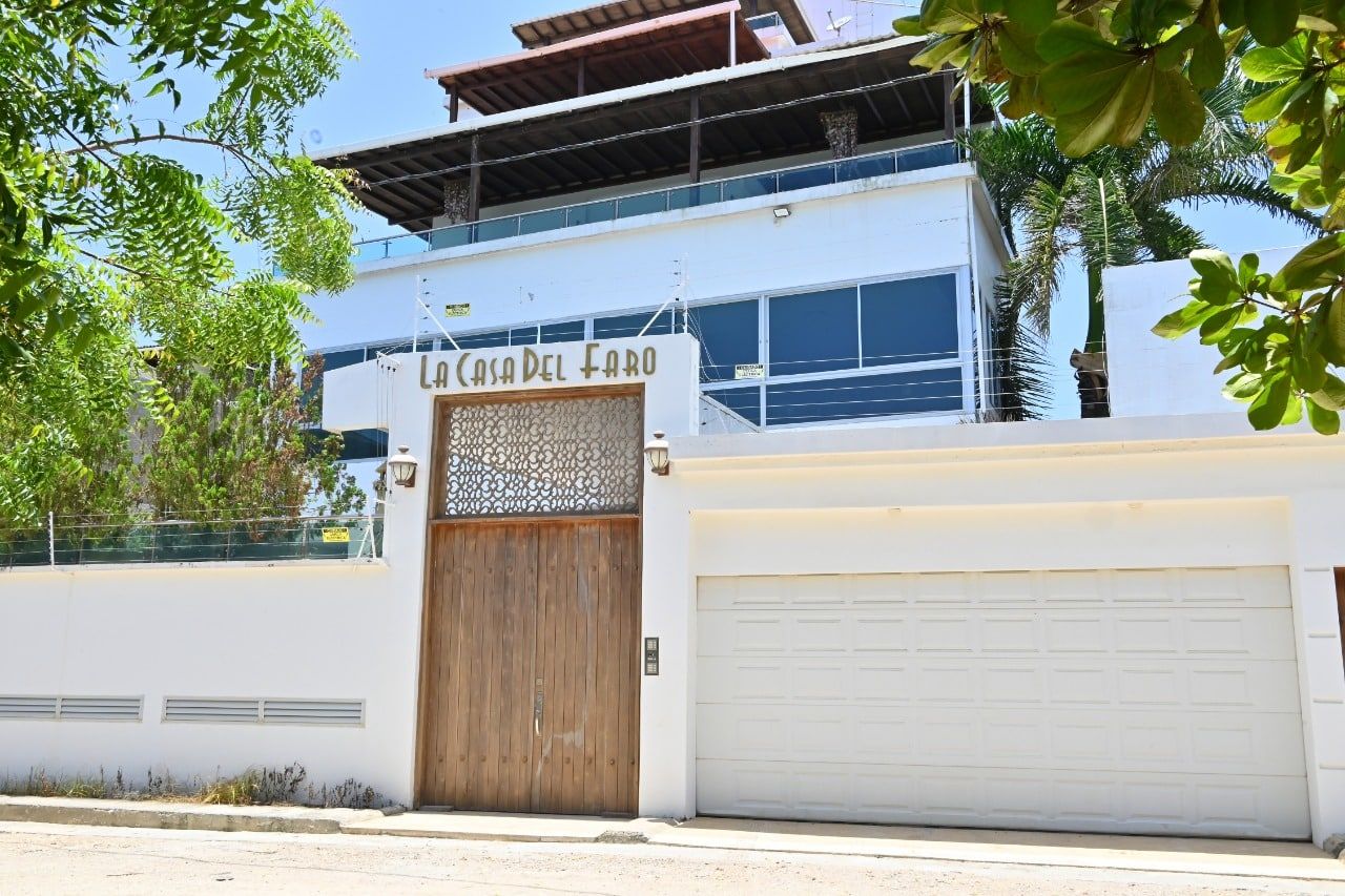 Casa en arriendo o venta Bolívar Cartagena Cartagena 1075 m2 Habitaciones 5 Baños 3 Garajes 1 Precio venta $2147483647 Precio arriendo $35000000