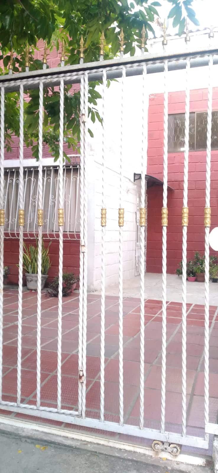 Casa en arriendo Bolívar Cartagena Ceballos 200 m2 Habitaciones 3 Baños 2 Garajes 1 Precio $3500000