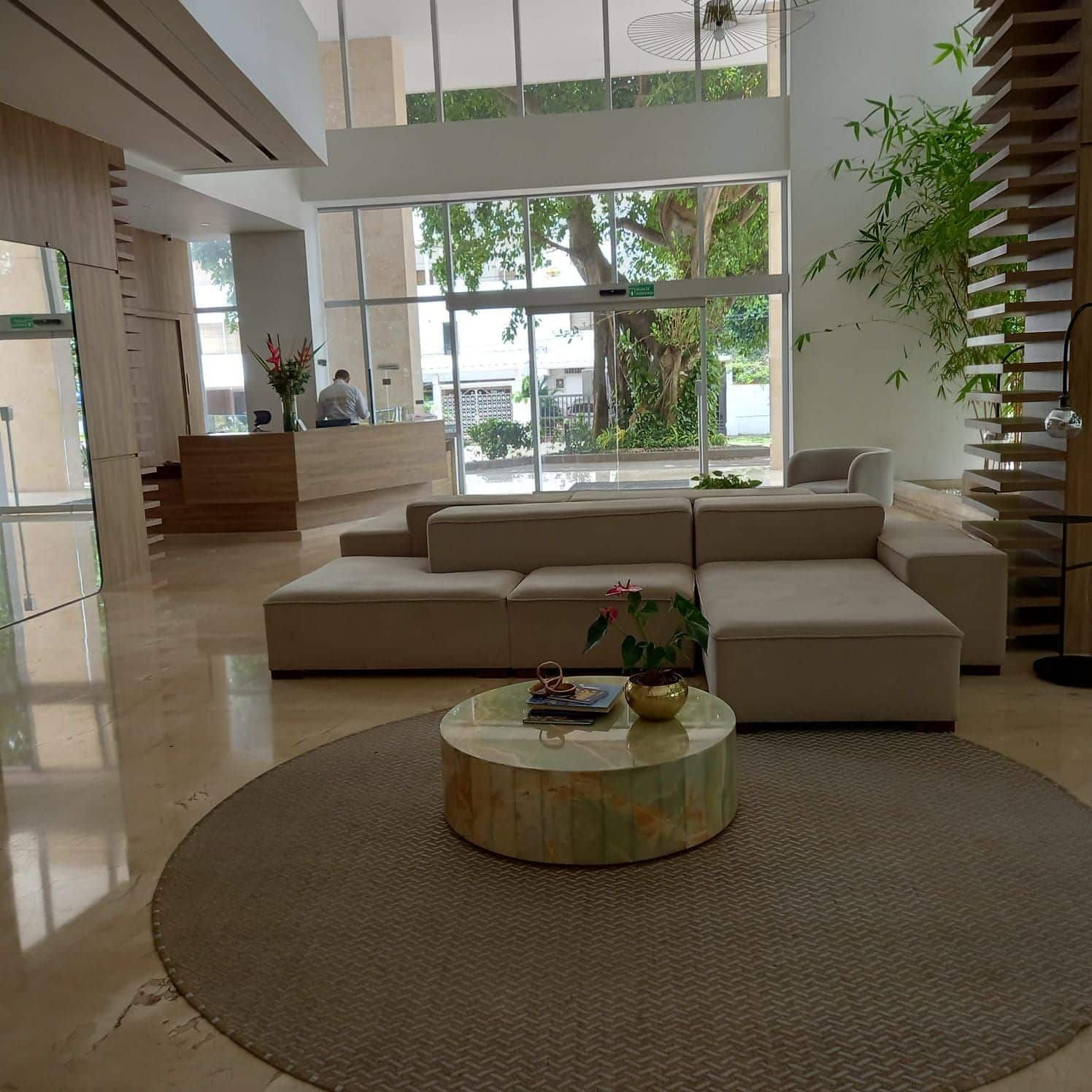 Apartamento en arriendo o venta Bolívar Cartagena Castillo Grande 107 m2 Habitaciones 2 Baños 2 Garajes 2 Precio venta $1150000000 Precio arriendo $7150000