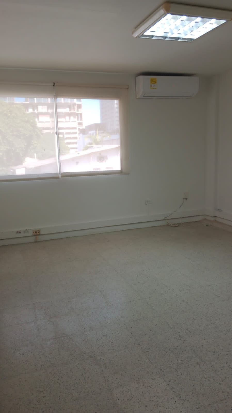 Oficina en arriendo Bolívar Cartagena Manga 42 m2 Habitaciones 0 Baños 1 Garajes 0 Precio $3500000