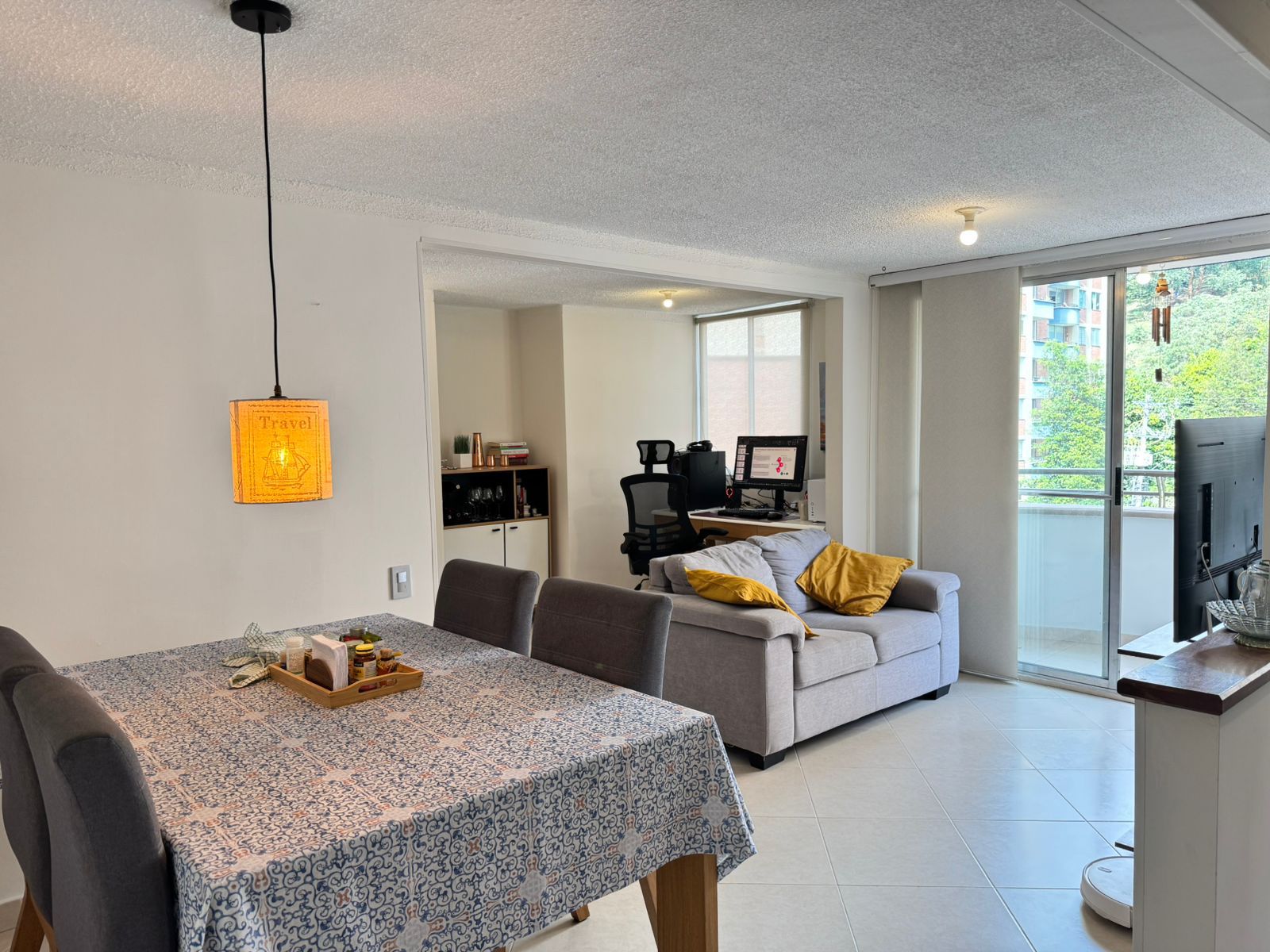 Apartamento en arriendo Antioquia Medellín Castropol 58 m2 Habitaciones 2 Baños 2 Garajes 1 Precio $3800000