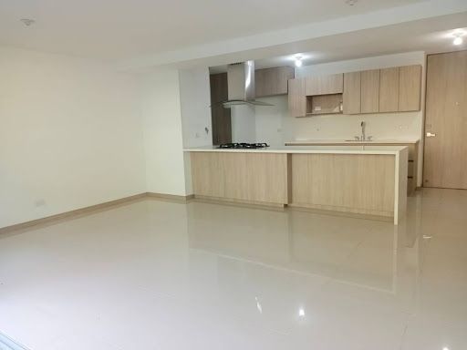 Apartamento en arriendo Antioquia Medellín La Colina 100 m2 Habitaciones 3 Baños 2 Garajes 2 Precio $3600000