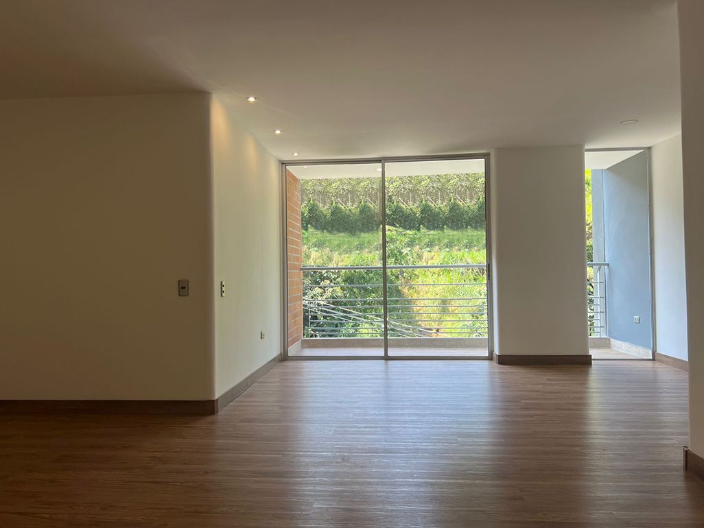 Apartamento en arriendo Antioquia Envigado San Sebastian 78 m2 Habitaciones 2 Baños 2 Garajes 1 Precio $3450000