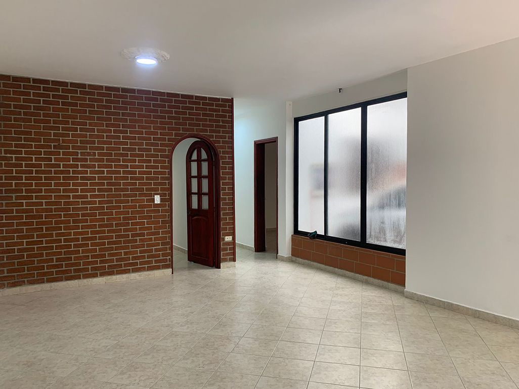 Oficina en arriendo Antioquia Medellín Manila 191 m2 Habitaciones 0 Baños 2 Garajes 0 Precio $10300000