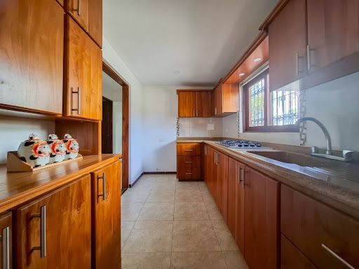 Casa en venta Antioquia Rionegro El Porvenir 183 m2 Habitaciones 6 Baños 4 Garajes 2 Precio $980000000