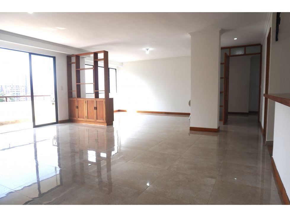 Apartamento en arriendo Antioquia Medellín San Lucas 162 m2 Habitaciones 3 Baños 4 Garajes 2 Precio $6100000