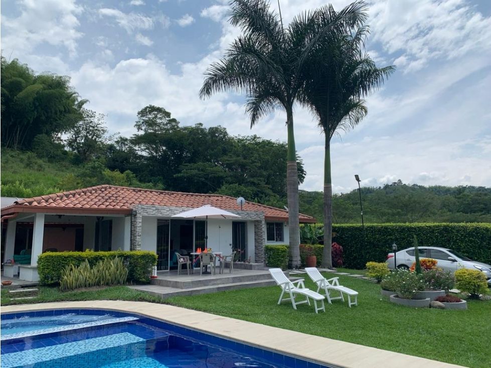 Casa Campestre en venta Caldas Manizales Manizales 235 m2 Habitaciones 4 Baños 5 Garajes 6 Precio $980000000